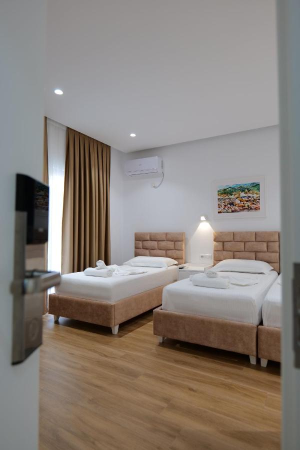 Vila Jon'A Sarandë Exteriör bild