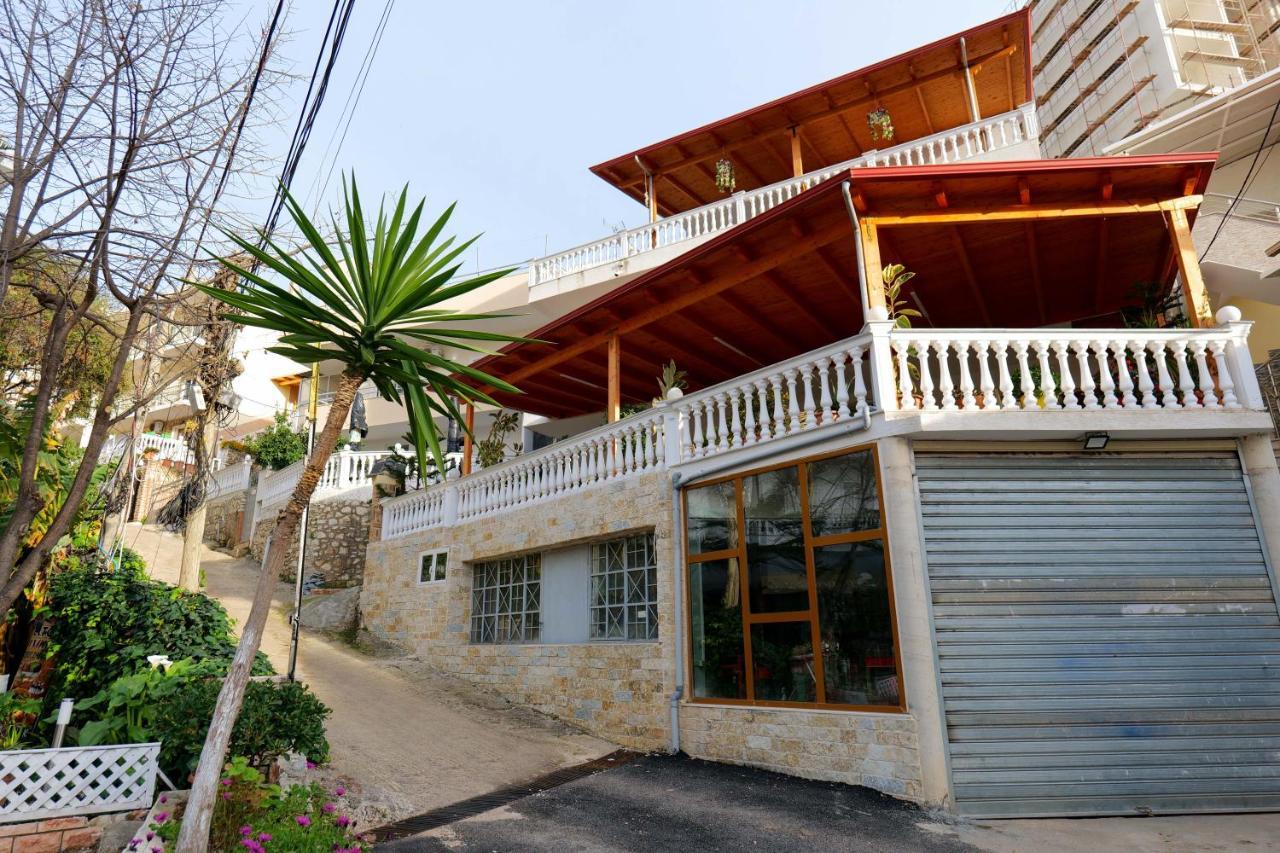Vila Jon'A Sarandë Exteriör bild