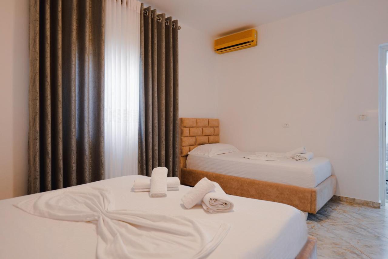 Vila Jon'A Sarandë Exteriör bild
