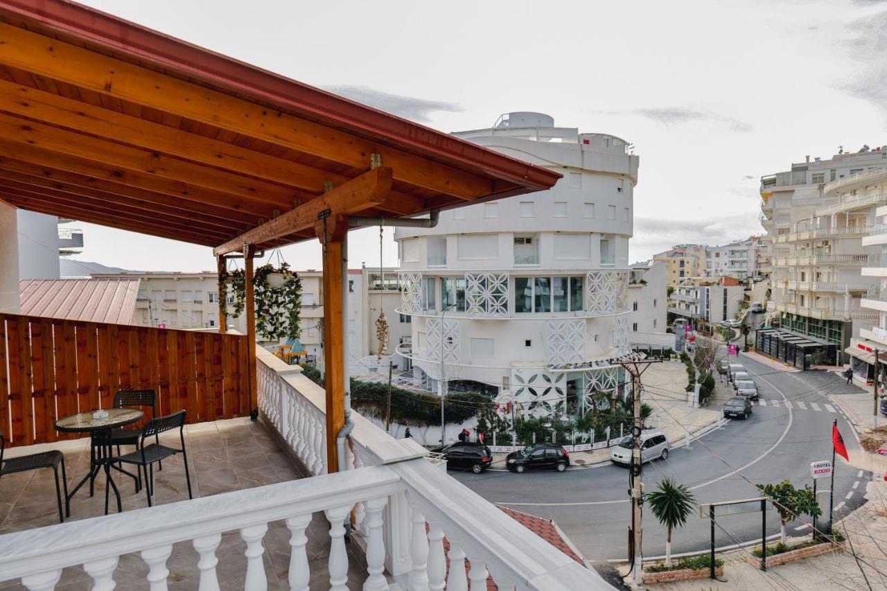 Vila Jon'A Sarandë Exteriör bild